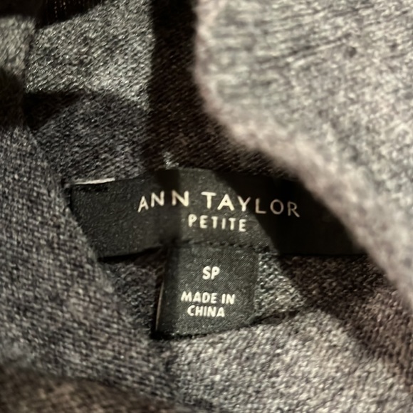 Gray tunic - Picture 4 of 5